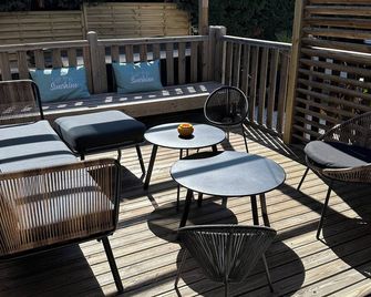 6-person air-conditioned luxury bungalow with private Jacuzzi in enclosed garden - La Garde-Freinet - Balkon