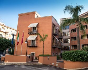 Artemis Hotel - Cefalù - Building
