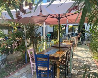 Blue Bay Beach Hotel - Thasos - Pati