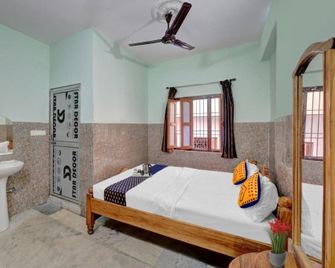 Goroomgo Gate Way Bhadrak Bhubaneswar - Bhadrak - Bedroom