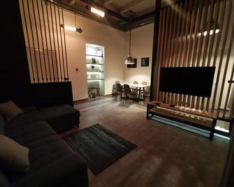 K43 Rooms and Apartments - Belgrade - Living room