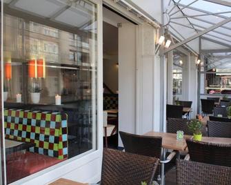 Hotel La Terrasse - De Panne - Patio
