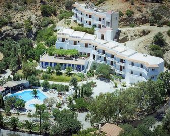 Neos Ikaros Hotel - Agia Galini - Gebäude