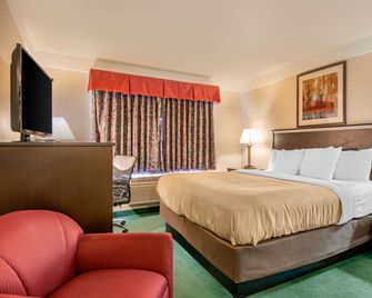 Quality Inn Bend North - Bend - Schlafzimmer