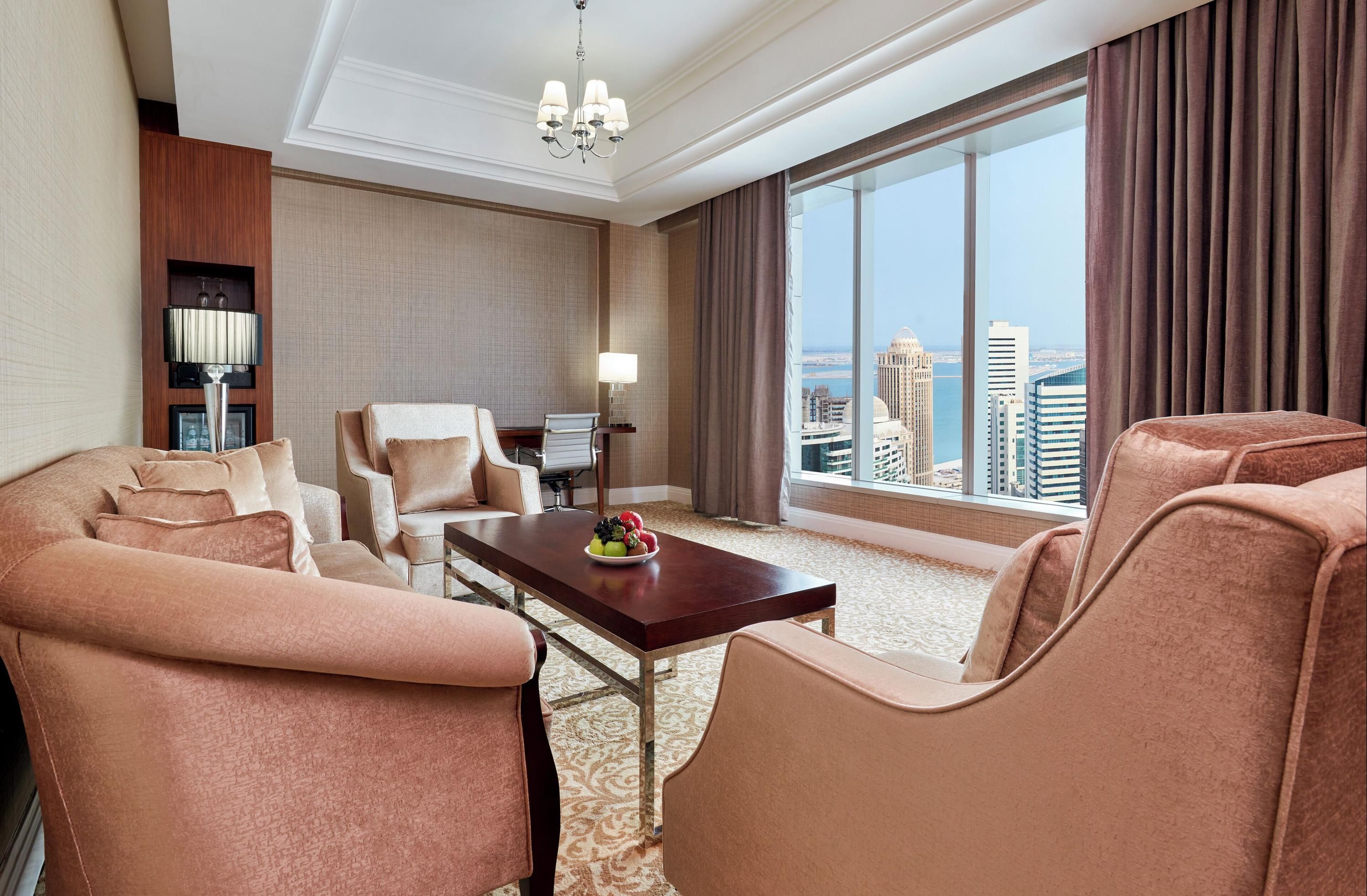 Best Plaza West Bay Hotel - דוחה