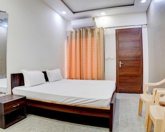 Hotel O The Kavish - Bhopal - Bedroom