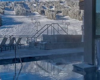 Grand Colorado Peak 8 - 3 bedroom - Breckenridge - Piscina