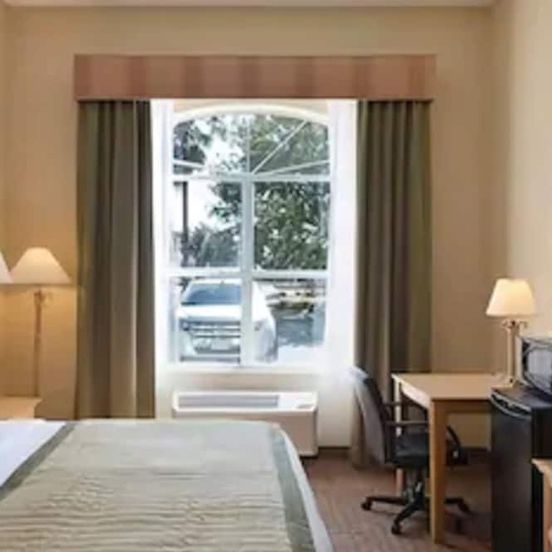 Bedroom view of Baymont Inn & Suites Fort Myers Airport