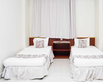 OYO 161 Dancenter Muscat Holiday Luxury Stay - Seeb - Slaapkamer
