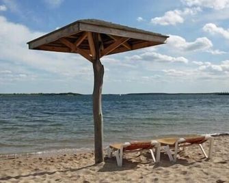 Active / cultural / nature vacation in vacation home with small garden - Bitterfeld-Wolfen - Playa