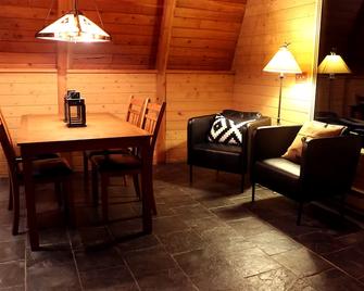 Cozy Secluded Log Cabin With Scenic Moun - Coalville - Comedor