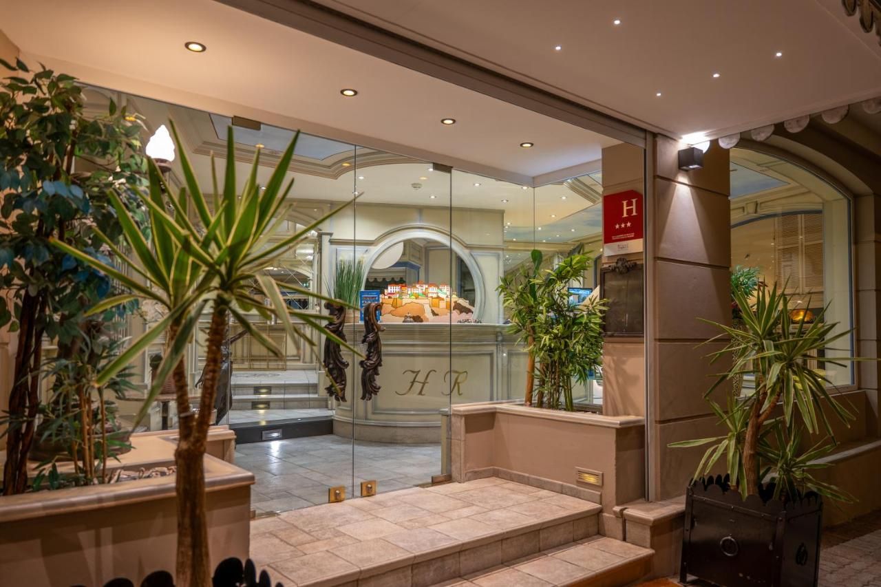 Hôtel Le Rocher thumbnail 2