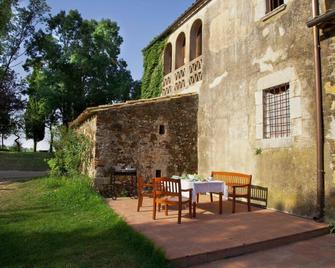 Mas Garriga Turisme Rural - Campllong - Patio