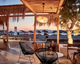 Dionysos Seaside Resort Ios - Mylopotas - Terasa