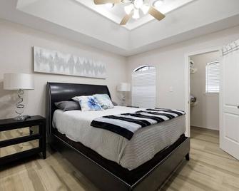 Sharyland Townhome - McAllen - Bedroom
