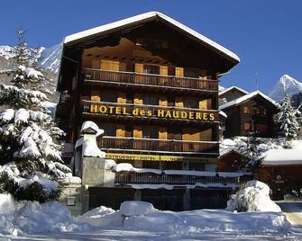 Hôtel des Haudères - Evolène - Building