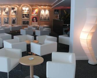 Vip Executive Azores Hotel - Ponta Delgada Azoren - Lounge