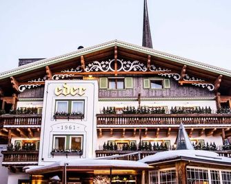 Lifestyle Hotel eder - Maria Alm am Steinernen Meer - Building