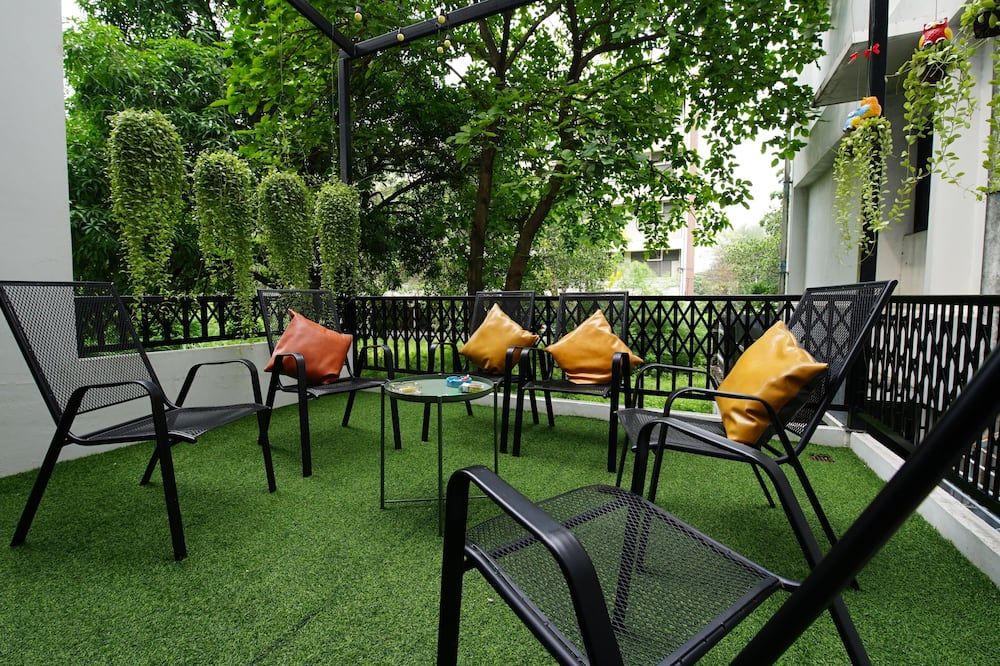 سليب أويل هوستل