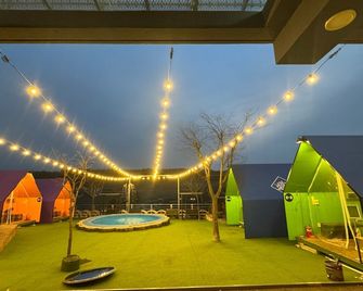 Epop Resort Pension - Chuncheon - Pool