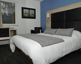 Hôtel The Originals ASTER - Creutzwald - Slaapkamer