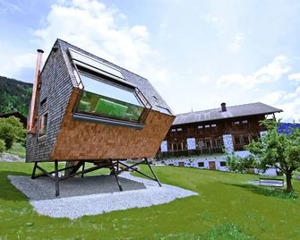 Ufogel - Nußdorf-Debant - Edificio