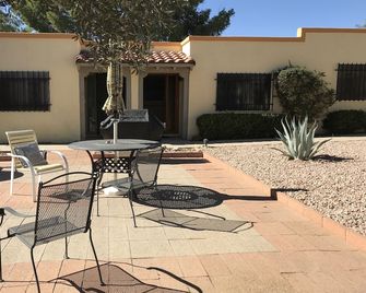 Arizona Cozy Retreat in a 55 + community - Green Valley - Patio
