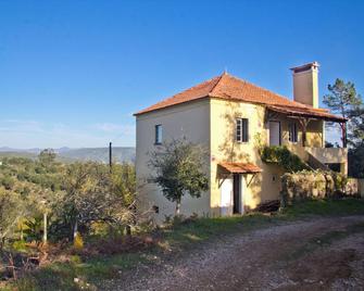 Casa da Ruiva - Serra - Edificio