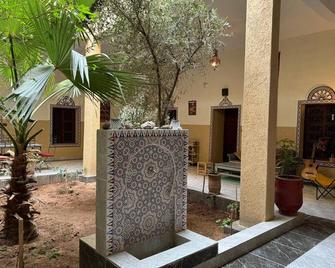 Riad dar tazoulte bedroom - Agdz