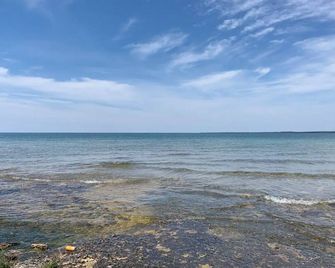 This charming cottage is the perfect place to unwind and relax - Tobermory - Beach