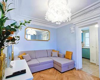 Au Petit Trianon Bleu - Versailles - Olohuone