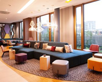 Hampton by Hilton Stuttgart Airport - Filderstadt - Salónek