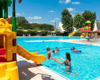 Mobile Home in Italy near the Beach - Cesenatico