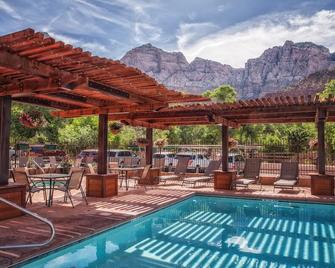 Cable Mountain Lodge - Springdale - Piscina