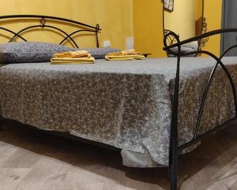 Affitto turistico - La Terrazzina - Monterotondo - Camera da letto