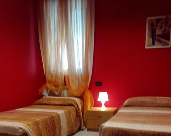 Hotel Niagara - Caselle Torinese - Habitación