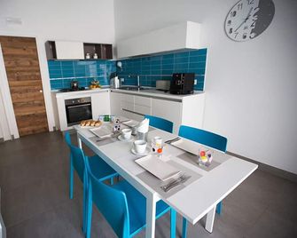 B&B Kolors - Castellammare del Golfo - Kitchen
