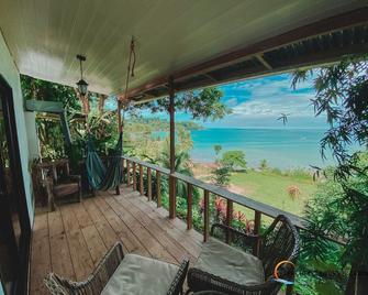 Pacheco Tours & Cabinas - Agujitas de Drake