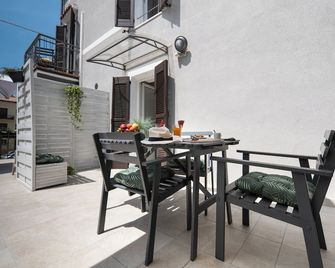 B&B A Portata di Mare - Loreto - Patio