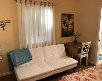 Spacious Private Pad - Grand Prairie - Stue
