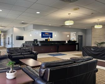 Baymont by Wyndham Queensbury Lake George - Queensbury - Lobby