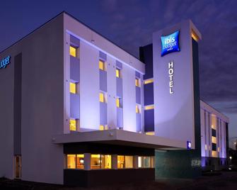 Ibis Budget Montbéliard - Montbéliard - Building