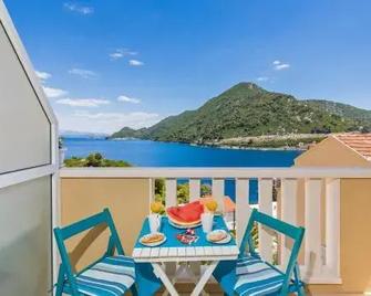 Apartments More - Sobra - Balcone