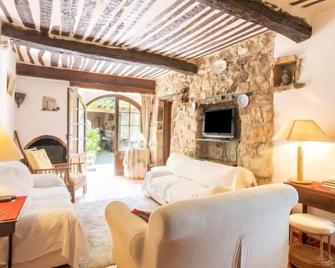 Holiday Home Les Ondes by Interhome - Saint-Jean-du-Gard - Obývací pokoj