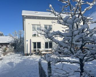 Liboria: Stylisches Haus; Sauna ; 4min Zum See - Seehausen am Staffelsee - Budova