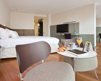 Hotel Reina Petronila - Zaragoza - Sovrum