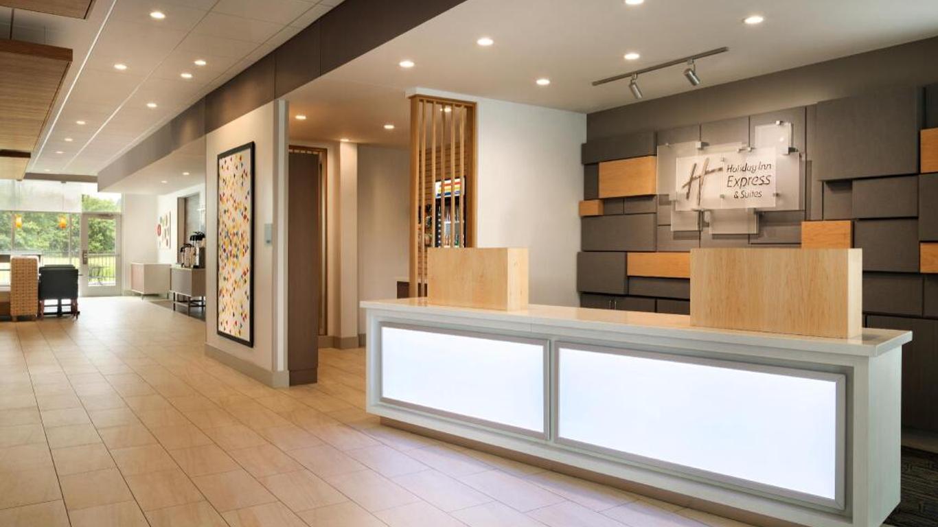Holiday Inn Express Lorton