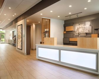 Holiday Inn Express Lorton By IHG - Lorton - Vastaanotto