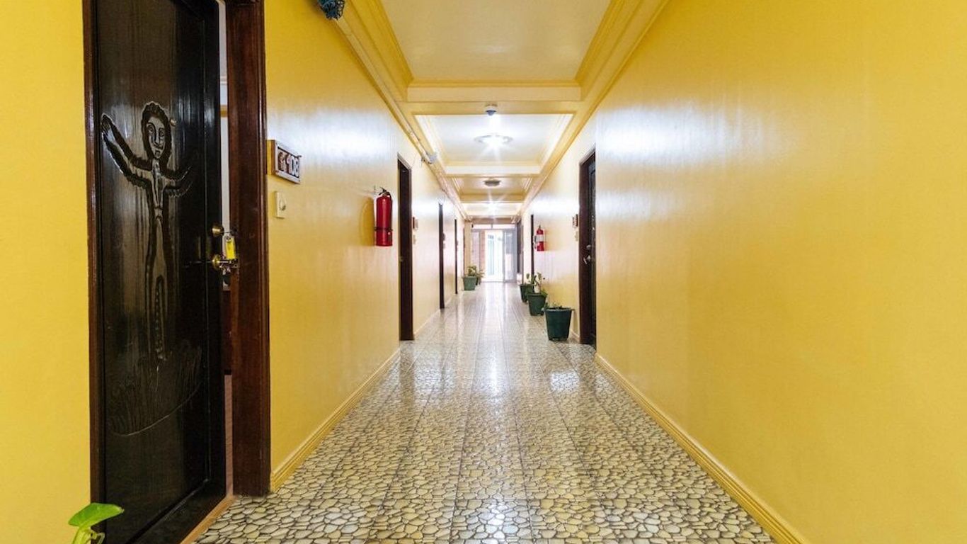 RedDoorz Plus near Strawberry Farm Baguio