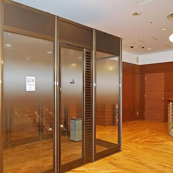 Lobby view of Chisun Hotel Yokohama Isezakicho